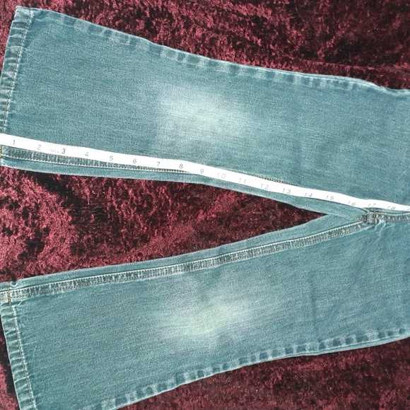 3/$15 Carter's Jeans with Flower Pockets - Picture 5 of 10